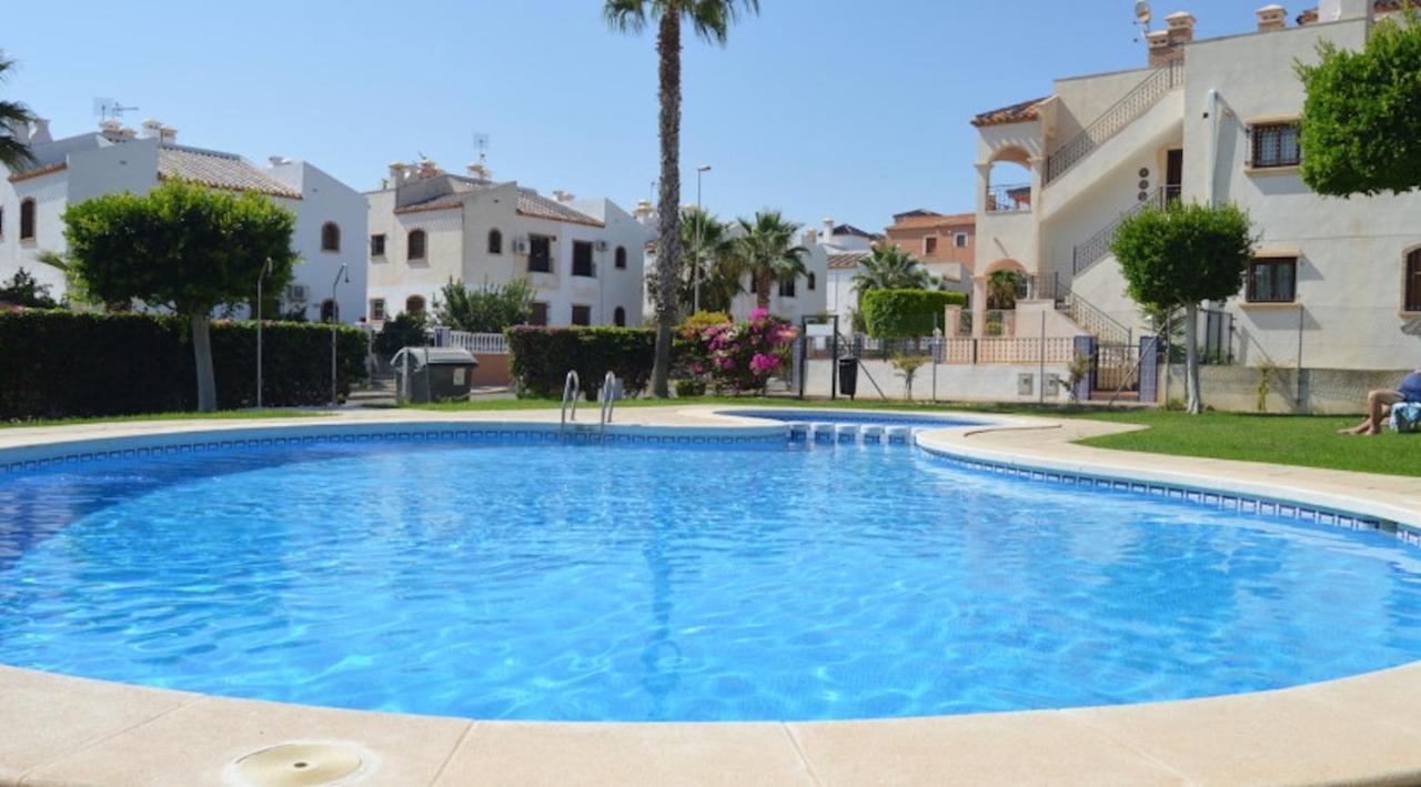 Villamartin, Lovely 2 Bed House, Short Walk To The Plaza. Orihuela Bagian luar foto