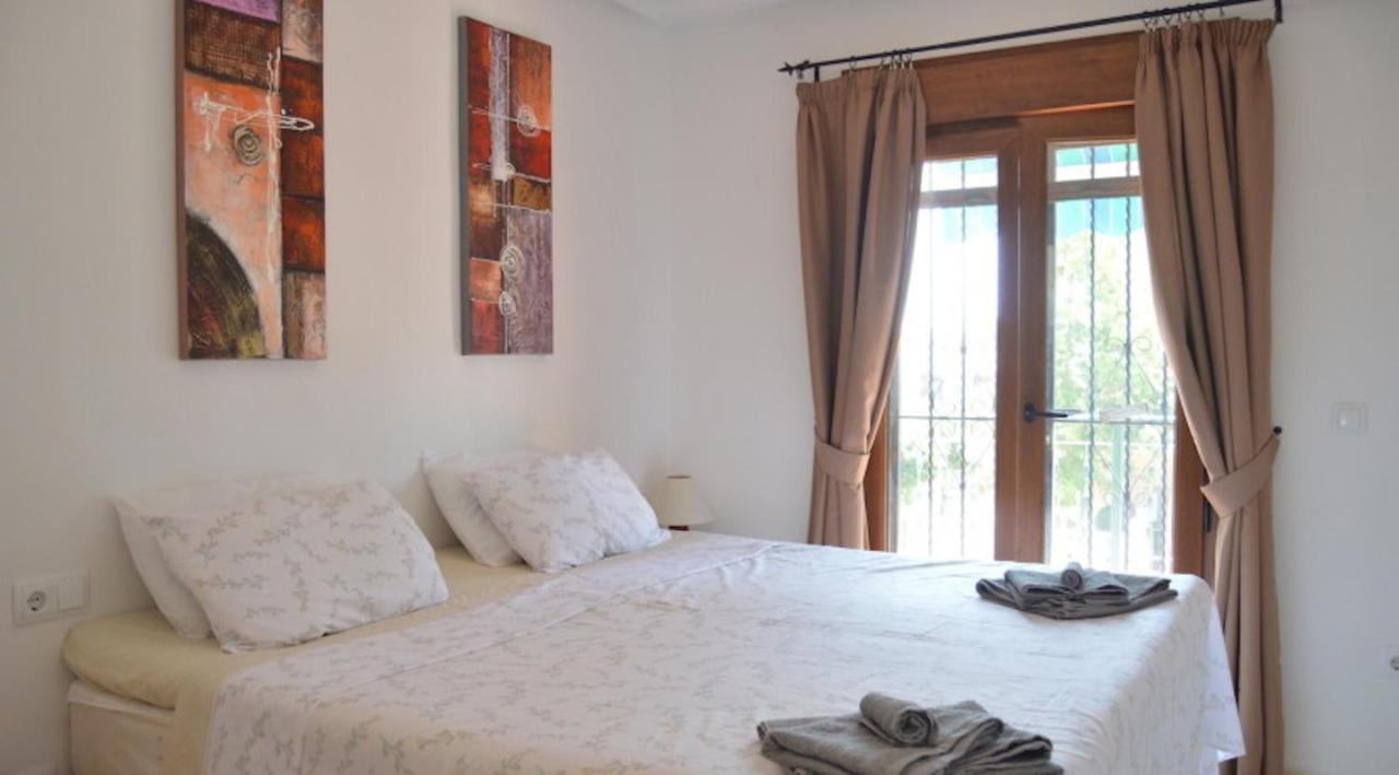 Villamartin, Lovely 2 Bed House, Short Walk To The Plaza. Orihuela Bagian luar foto
