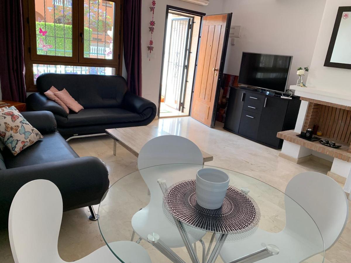 Villamartin, Lovely 2 Bed House, Short Walk To The Plaza. Orihuela Bagian luar foto